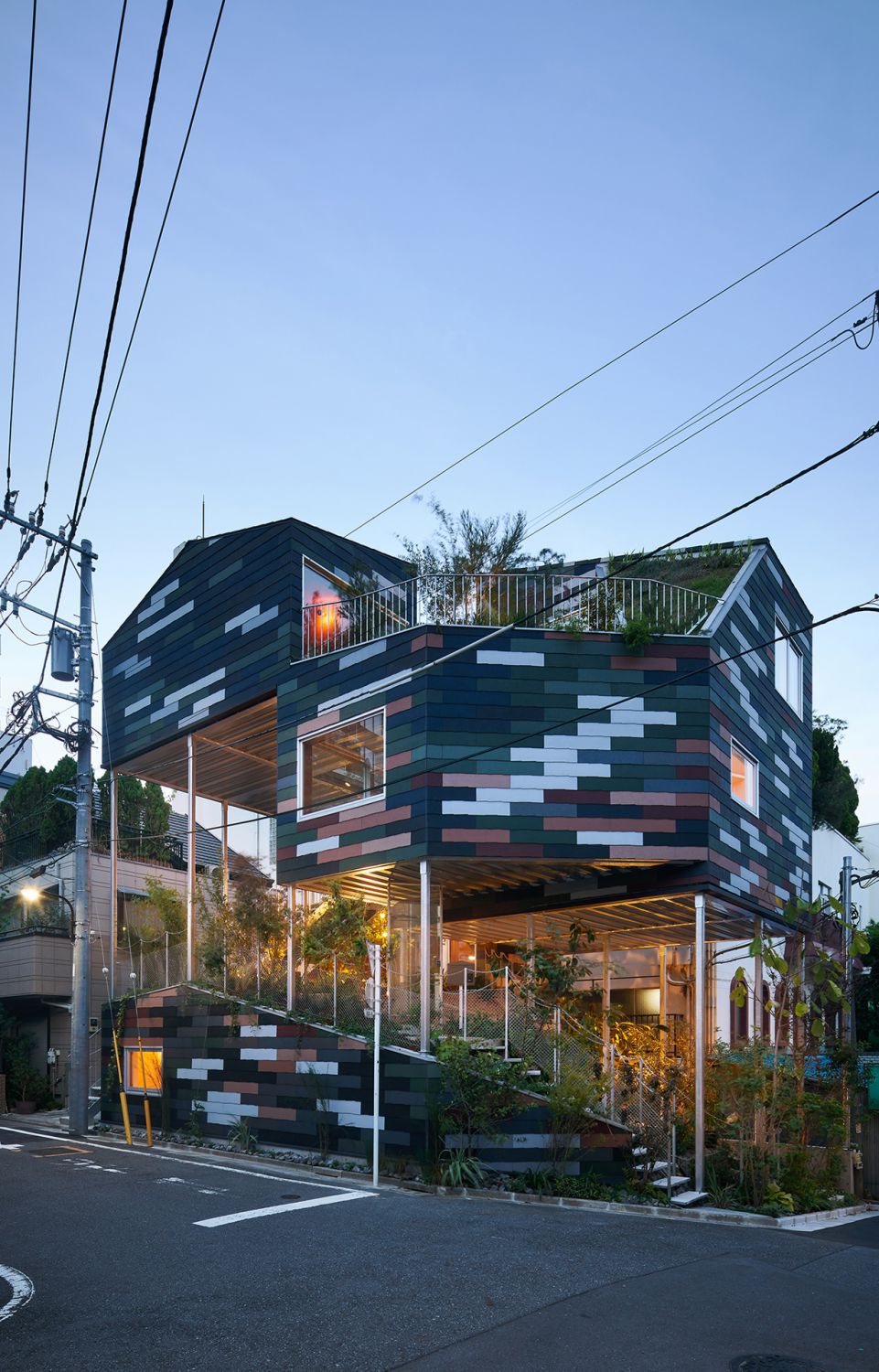 Overlap House